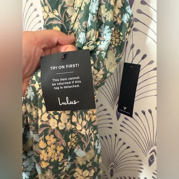 Lulu's Green and White Ruffled Tiered Sundress women’s size medium NWT - Picture 5 of 8